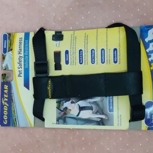 New w/tags Good year pet safety harness